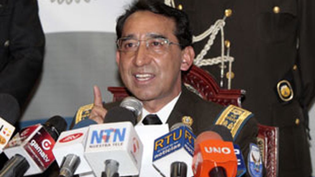 Freddy Martínez, jefe de la policía de Ecuador, presenta su dimisión. Vídeo: Atlas. Freddy Martínez, jefe de la policía de Ecuador, presenta su dimisión. Vídeo: Atlas.