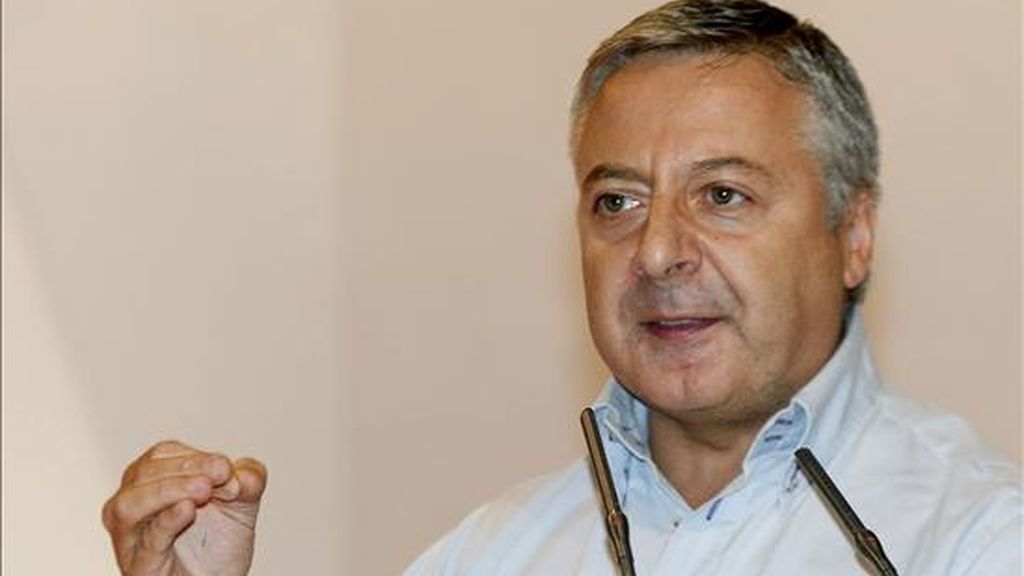 El vicesecretario general del Partido Socialista Obrero Español (PSOE) y ministro de Fomento, José Blanco, durante el acto que se ha celebrado en la capital balear en el que se han presentado los principales candidatos socialistas para las elecciones autonómicas y municipales de mayo de 2011. EFE El vicesecretario general del Partido Socialista Obrero Español (PSOE) y ministro de Fomento, José Blanco, durante el acto que se ha celebrado en la capital balear en el que se han presentado los principales candidatos socialistas para las elecciones autonómicas y municipales de mayo de 2011. EFE