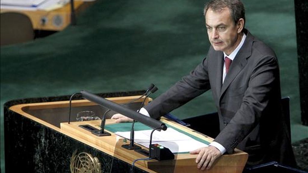 En su segunda jornada en Nueva York, El jefe del Ejecutivo español, José Luis Rodríguez Zapatero, compartió un desayuno de trabajo con los máximos responsables de bancos, fondos de inversión y aseguradoras. EFE En su segunda jornada en Nueva York, El jefe del Ejecutivo español, José Luis Rodríguez Zapatero, compartió un desayuno de trabajo con los máximos responsables de bancos, fondos de inversión y aseguradoras. EFE