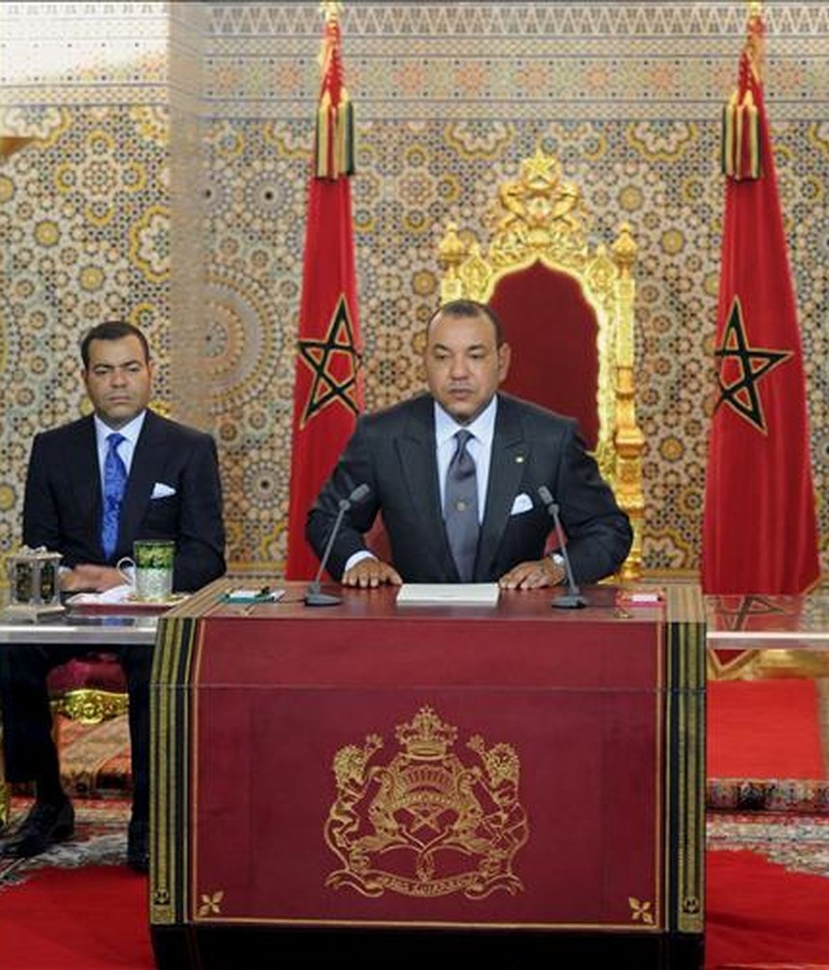 El rey Mohamed VI de Marruecos, durante el discurso que pronunció este viernes con motivo del undécimo aniversario de su coronación. EFE