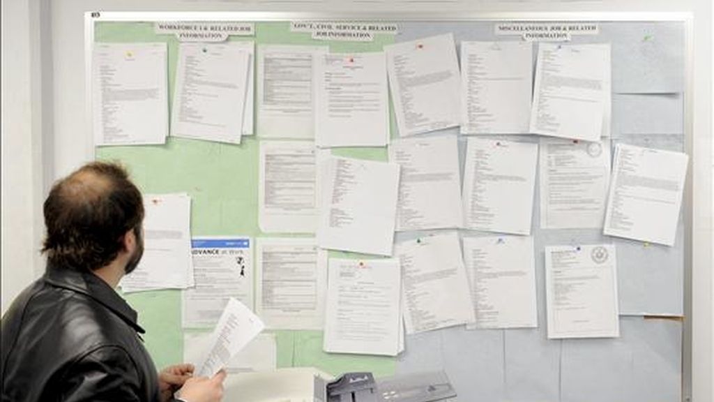 Aunque la economía ha estado creciendo durante más de cuatro trimestres consecutivos, el desempleo sigue estando por encima del 9,5 por ciento de la fuerza laboral. En agosto, concretamente, fue del 9,6 por ciento. EFE/Archivo