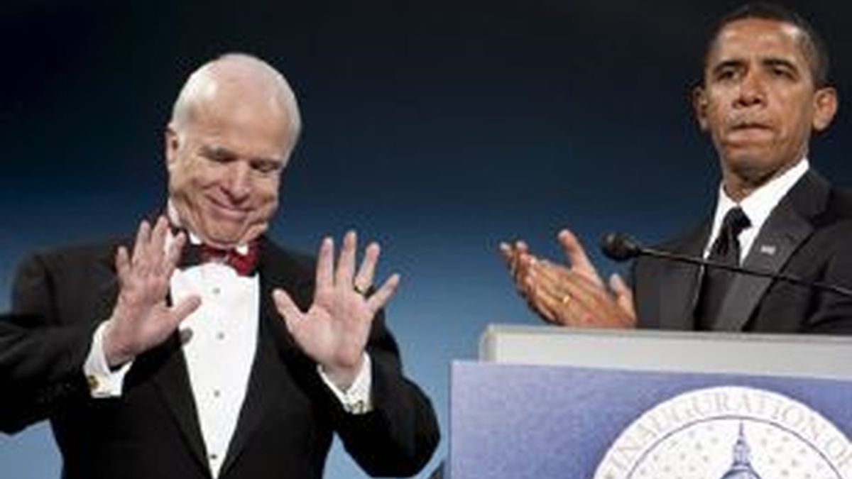 El presidente electo de Estados Unidos, Barack Obama ha cenado con el republicano John McCain. Video: Informativos Telecinco