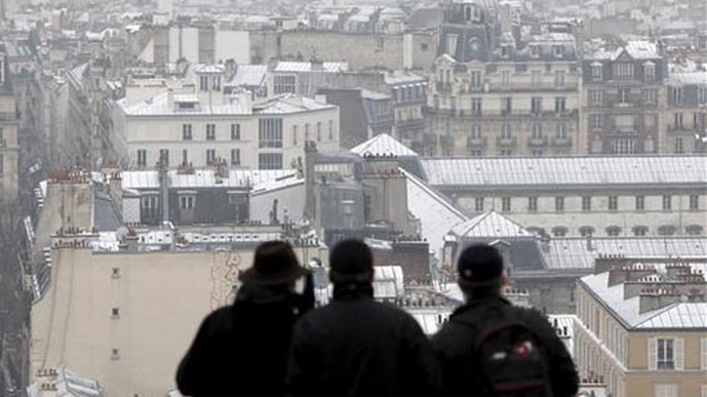 La nieve paraliza Paris