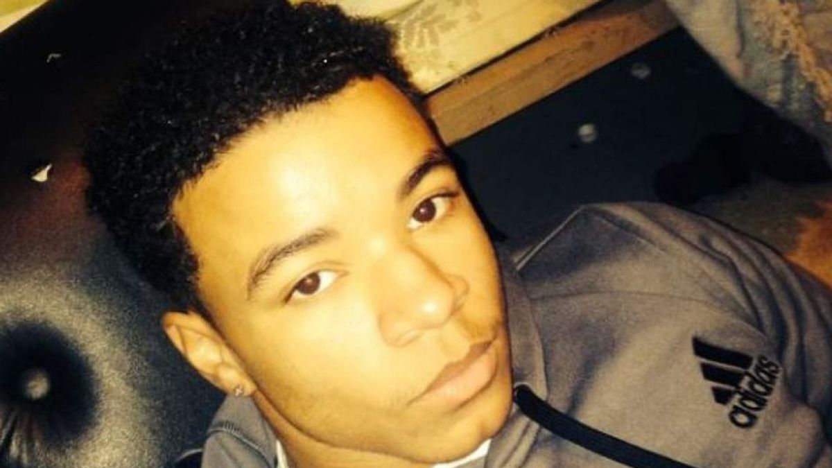 Un joven asesina a su compañero de clase y difunde un "selfie" con el cadáver
