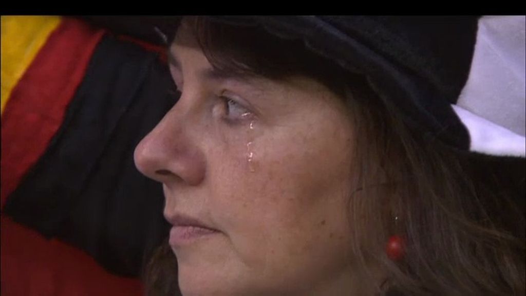 Aficionada alemana lloranda en la Eurocopa