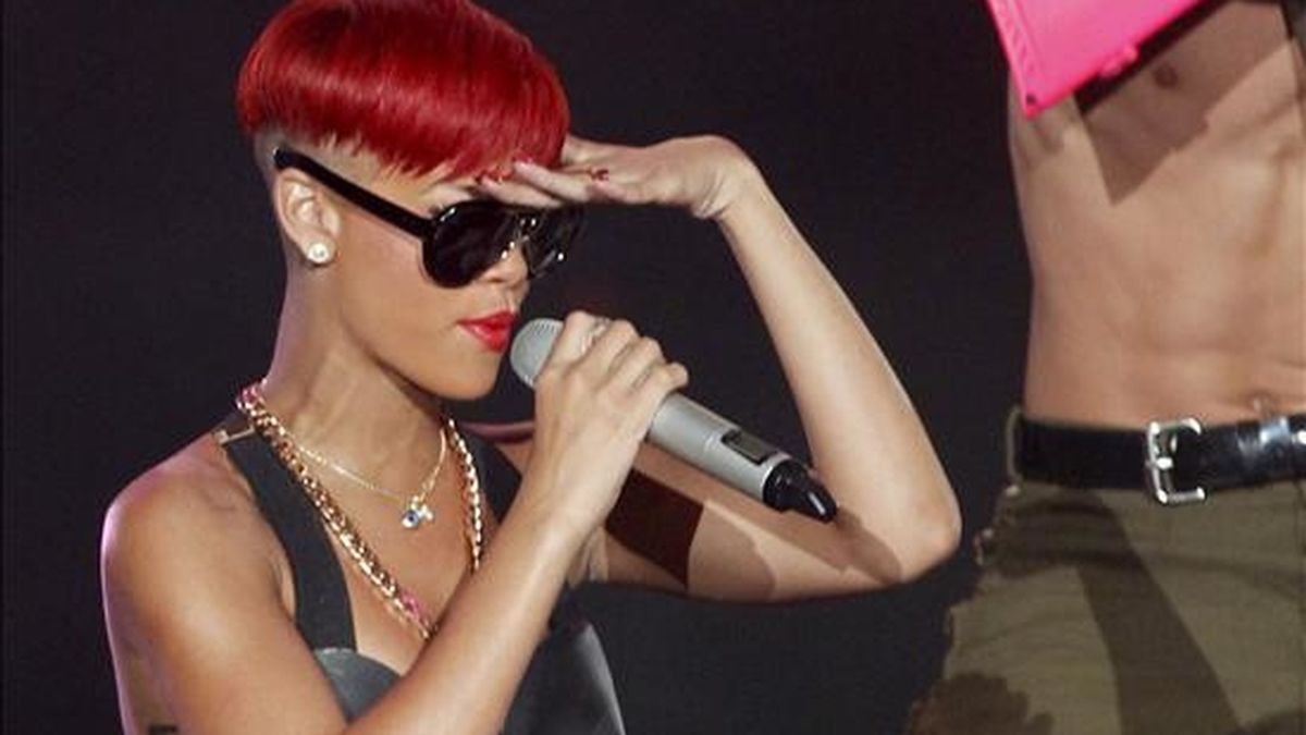 Rihanna, cantante de Barbadian R&B, debutará en el cine con la película "Battleship". EFE/Archivo