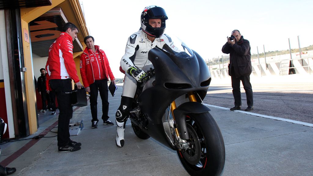 Randy de Puniet, saliendo del box