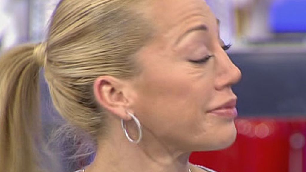 Belén Esteban se emociona