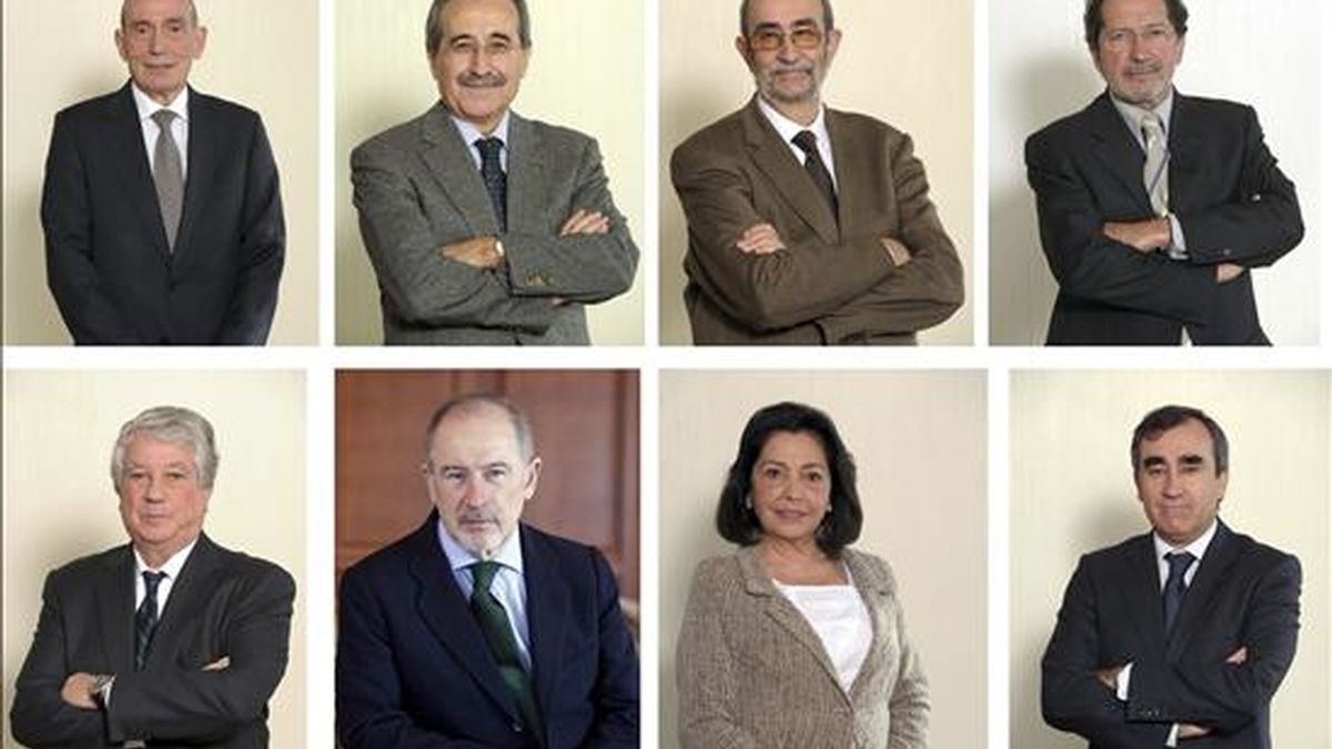 Combo de fotografías facilitado por Caja Madrid de los diecisiete representantes elegidos por esta entidad y por Bancaja, en el consejo de administración del nuevo banco que actúa como sociedad central de la alianza entre las dos entidades y las cajas Insular de Canarias, Ávila, Rioja, Segovia y Laietana (izda a dcha, arriba a abajo): José Manuel Fernández, Virgilio Zapatero, Pedro Bedía, José Antonio Moral, Arturo Fernández, Rodrigo Rato, Mercedes Rojo, Jorge Gómez, Javier López, Ricardo Romero de Tejada y Mercedes de la Merced. EFE Combo de fotografías facilitado por Caja Madrid de los diecisiete representantes elegidos por esta entidad y por Bancaja, en el consejo de administración del nuevo banco que actúa como sociedad central de la alianza entre las dos entidades y las cajas Insular de Canarias, Ávila, Rioja, Segovia y Laietana (izda a dcha, arriba a abajo): José Manuel Fernández, Virgilio Zapatero, Pedro Bedía, José Antonio Moral, Arturo Fernández, Rodrigo Rato, Mercedes Rojo, Jorge Gómez, Javier López, Ricardo Romero de Tejada y Mercedes de la Merced. EFE