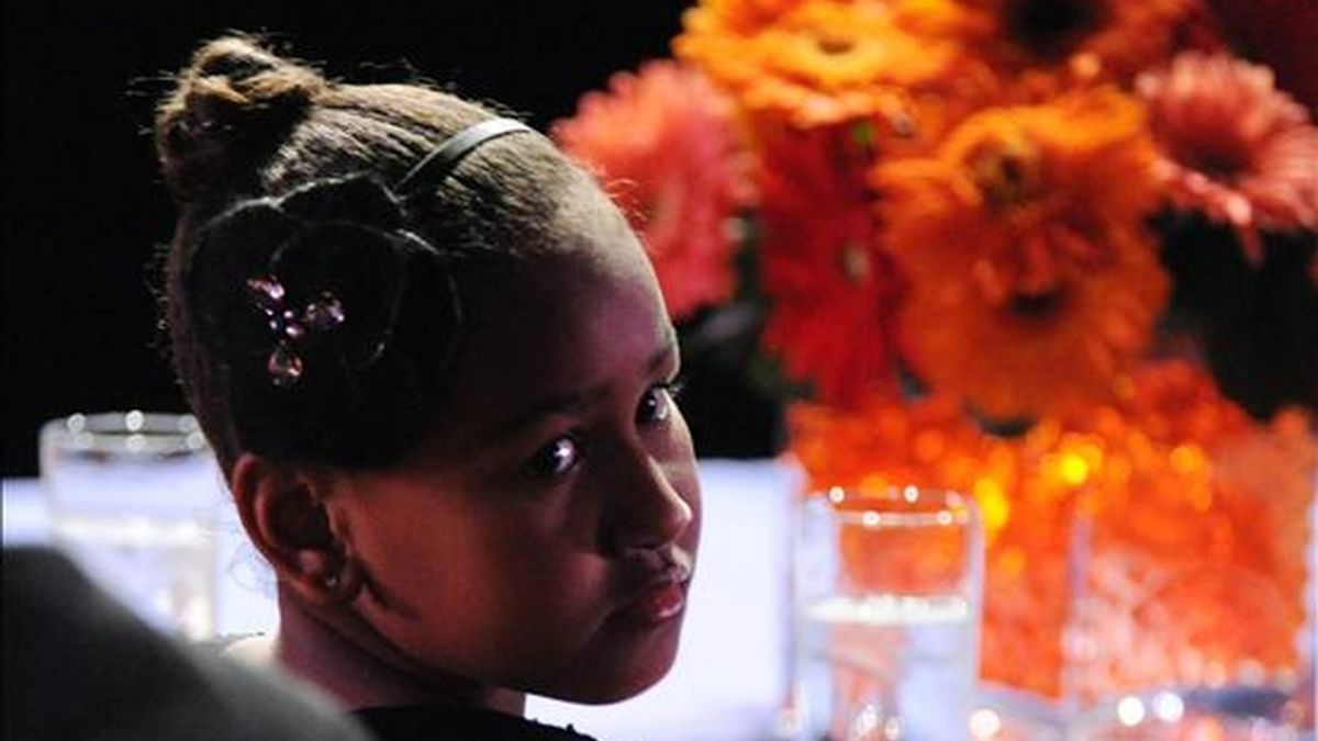"Tan sólo una de las hijas irá" en el viaje, indicó un alto funcionario de la Casa Blanca. Se trata de Sasha, de nueve años, puesto que la mayor, Malia, de doce años, se encuentra en un campamento de verano. EFE/Archivo