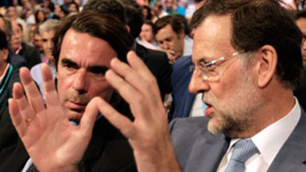 Aznar entra en campaña