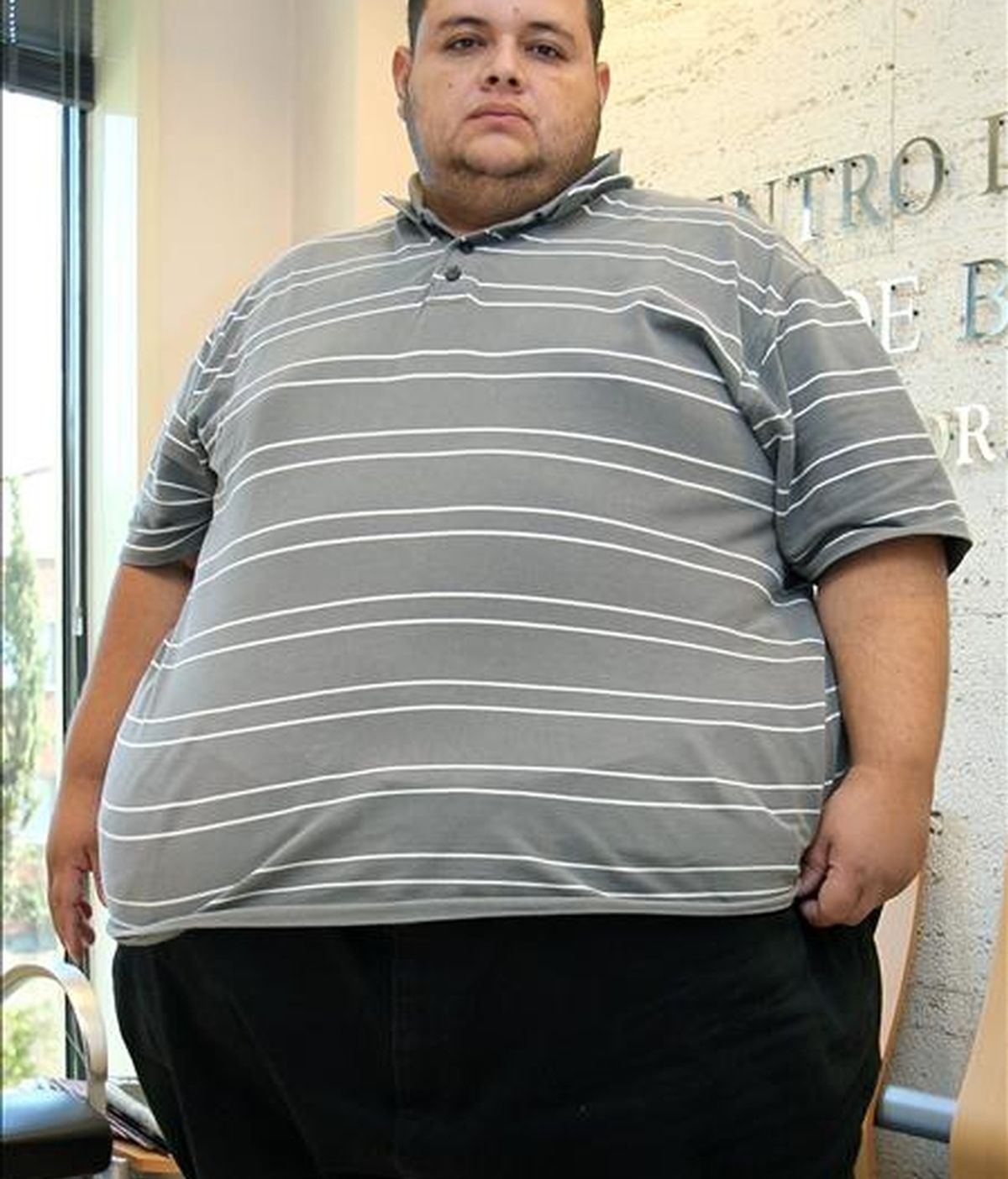 Gustavo Adolfo Orozco está considerado como hombre más obeso de España. Vídeo Informativos Telecinco Gustavo Adolfo Orozco está considerado como hombre más obeso de España. Vídeo Informativos Telecinco