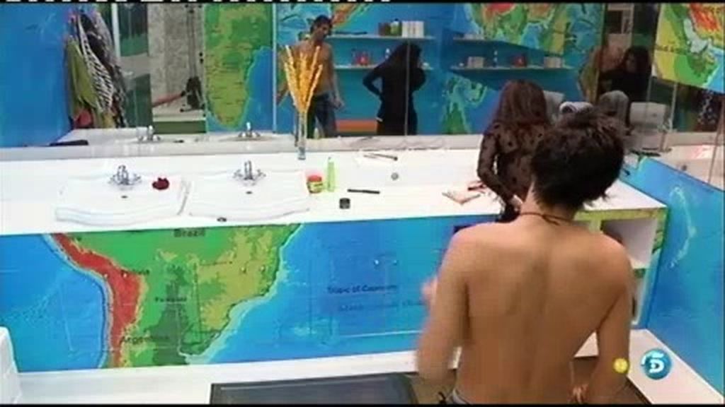 Hugo y María, bromas y miraditas