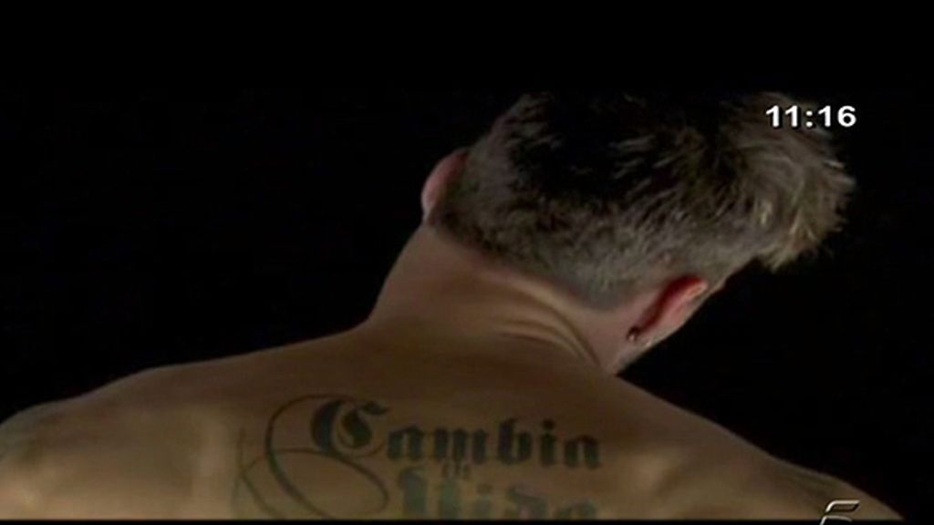 Ricky Martin se desnuda