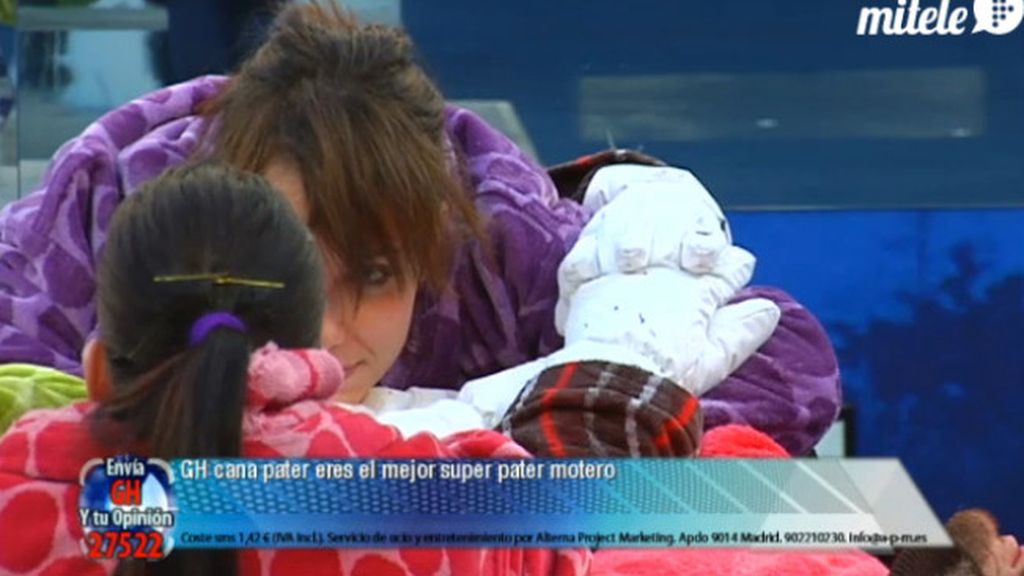 Cuatro chicas para Alessandro
