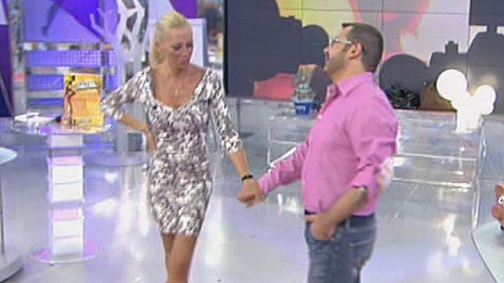 Belén recupera su anillo de casada