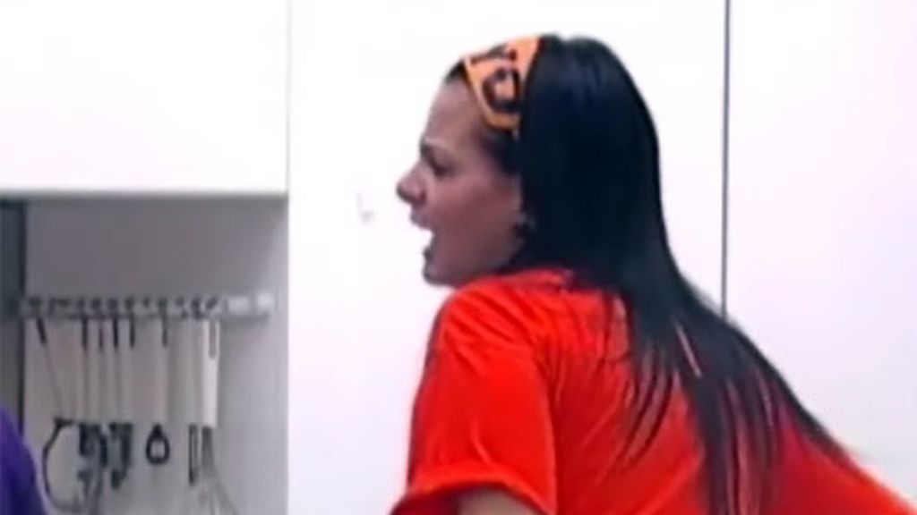Jhota y Laura: A ver quién grita más