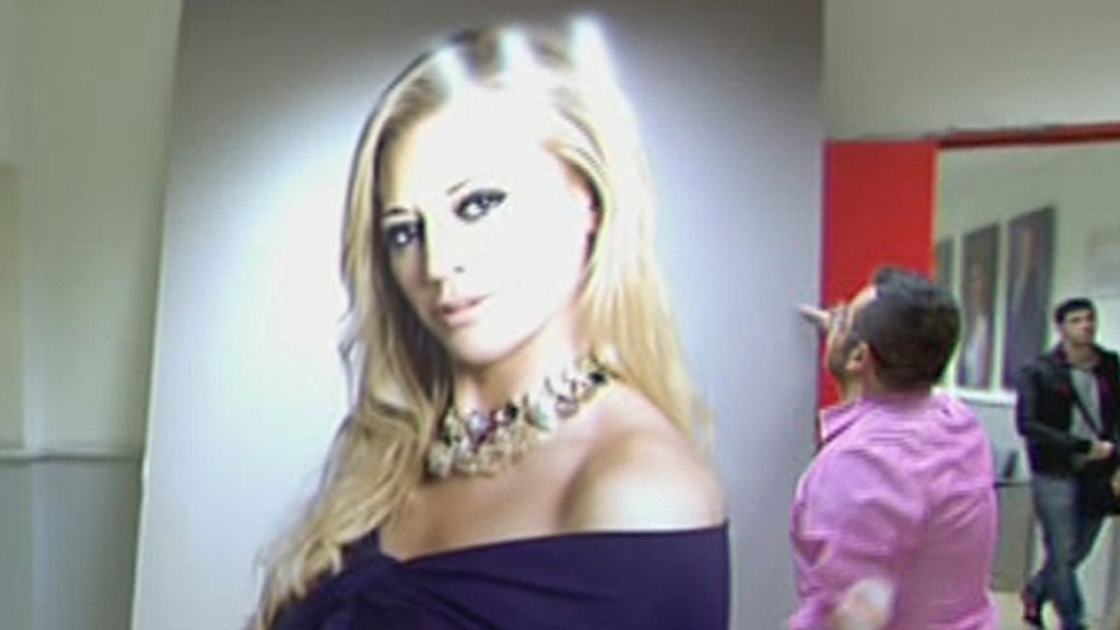 Belén recupera su anillo de casada