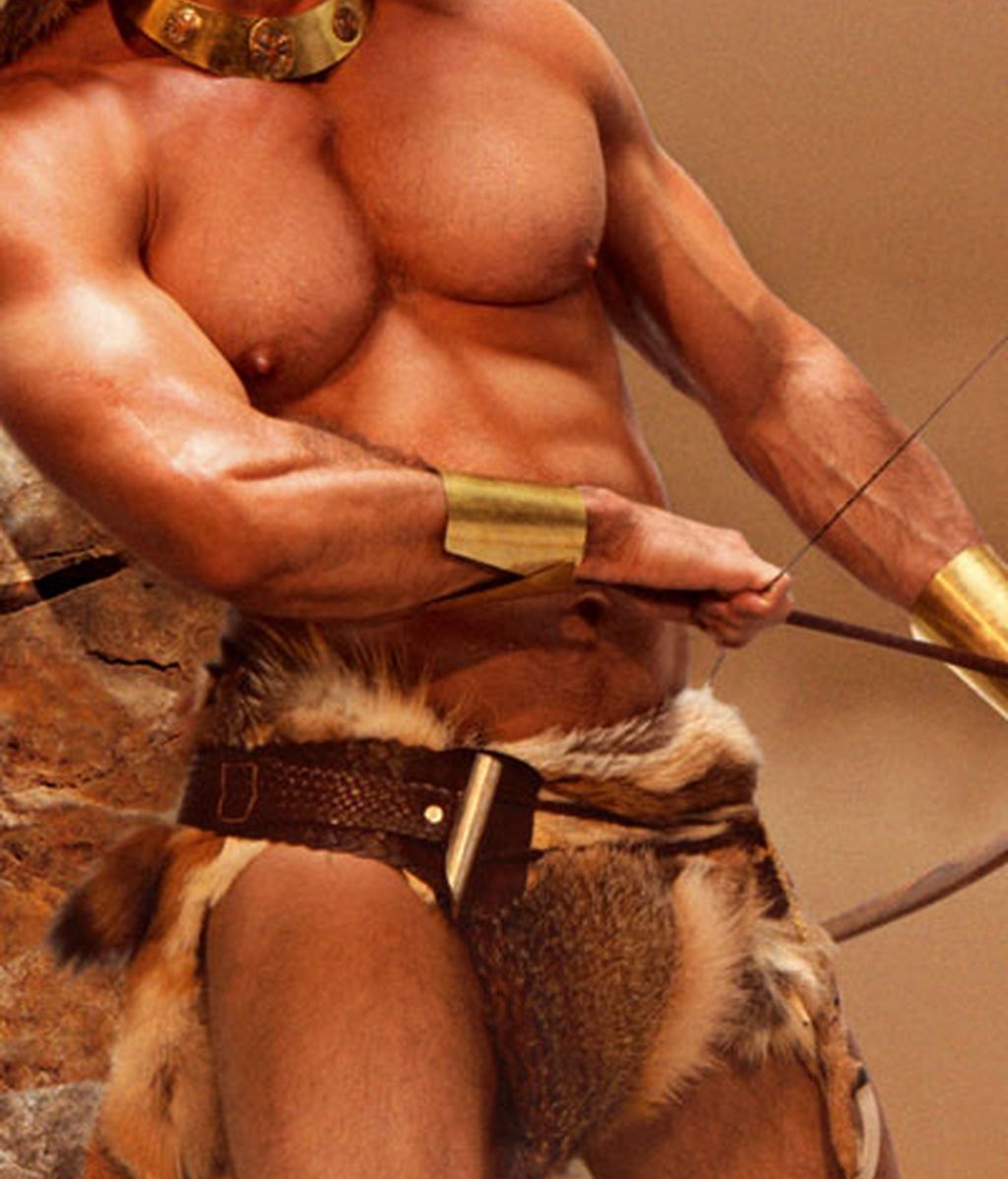 Agosto: Jesús Vázquez recibe al sol con el torso descubierto