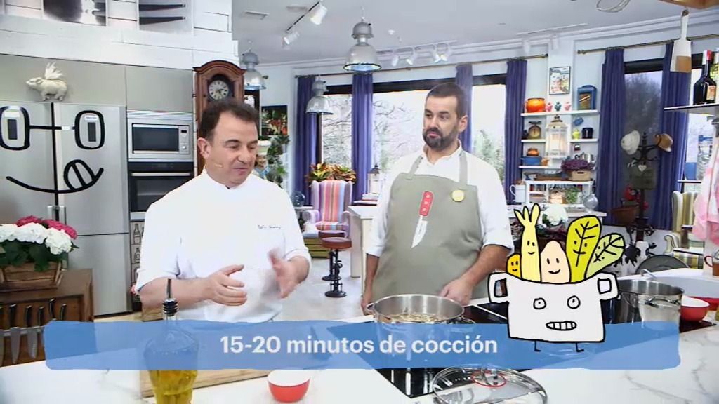 Martín Berasategui te enseña a cocinar una sopa de champiñones con 'garrote'