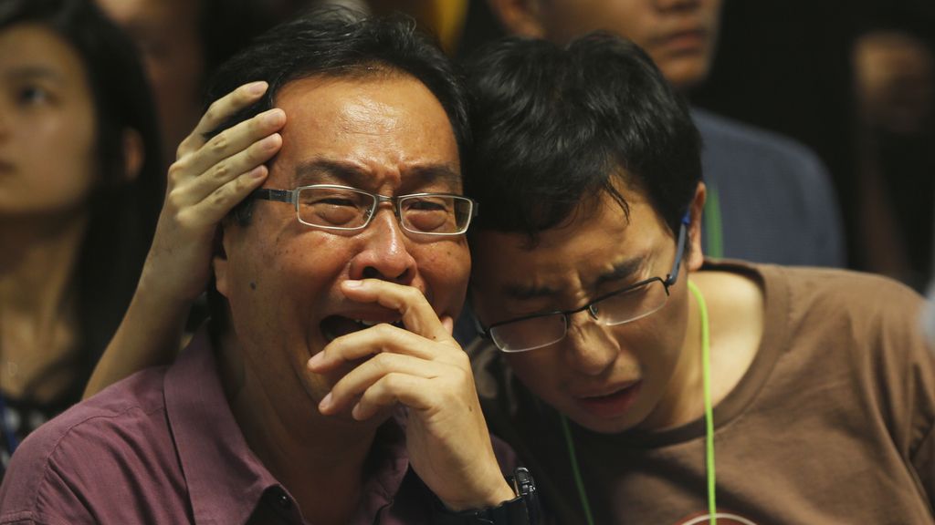Rescatados más de 40 cadáveres de pasajeros del avión de AirAsia