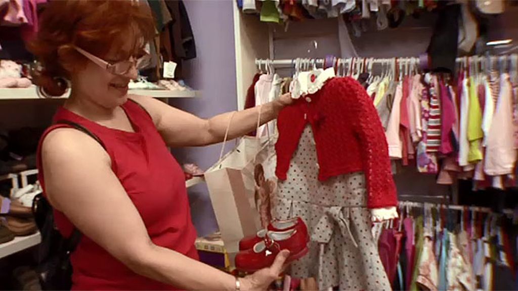 Eva compra ropa y complementos para sus 'bebés reborn' tres veces por semana