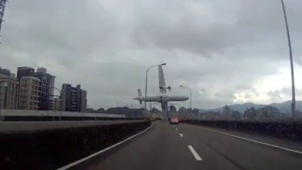 Accidente aéreo en Taiwán con al menos 15 pasajeros muertos