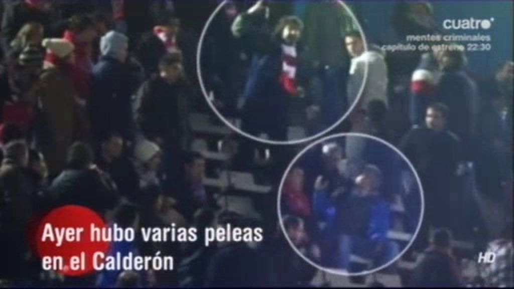 Tensión entre las aficiones del Real Madrid y del Atlético en las gradas del Calderón