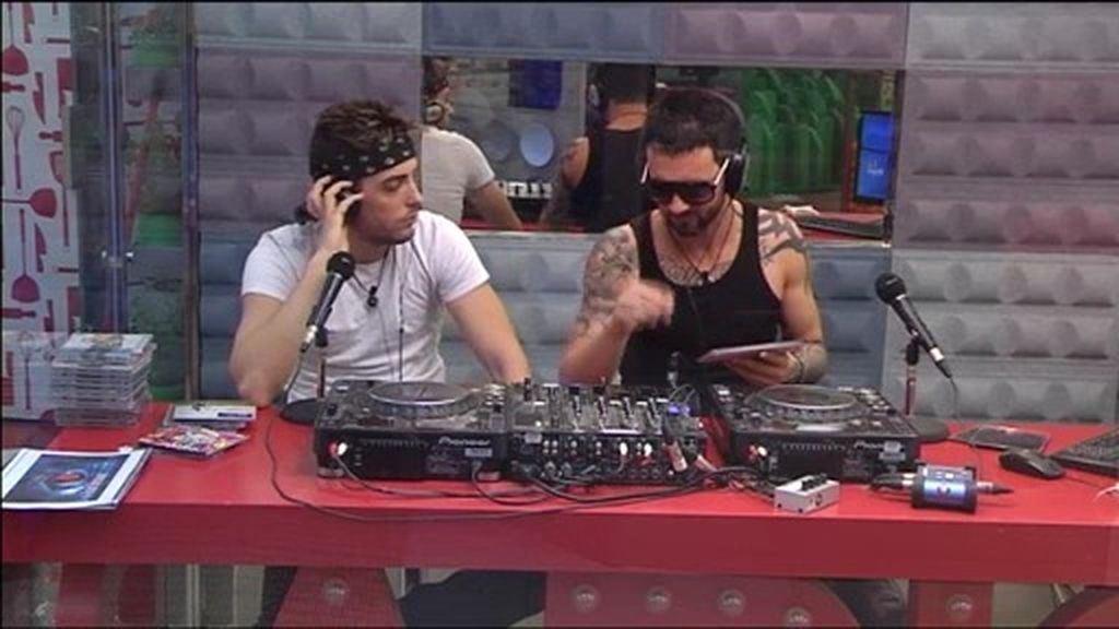 Danny e Iván dedican...¿sus últimas canciones? (15.03.13)