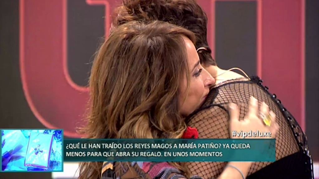 Irma Soriano y María Patiño se funden en un lacrimógeno abrazo