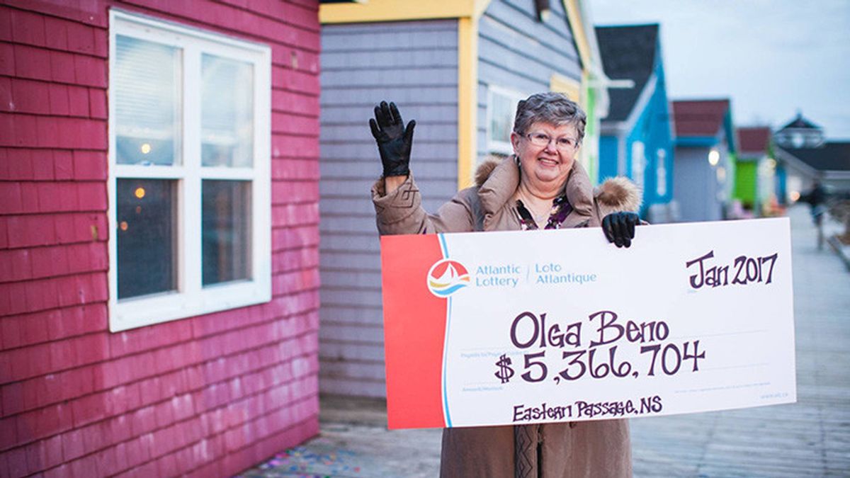 Una mujer gana la lotería con los números que soñó en 1989