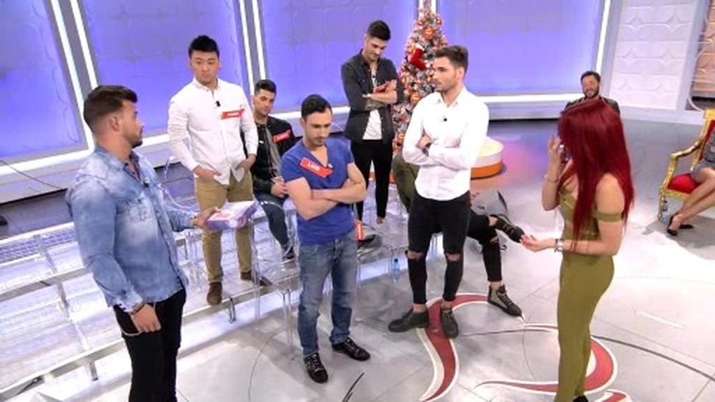 Cristian, a Rym: “Una chica que se besa con todos sus pretendientes deja que desear”