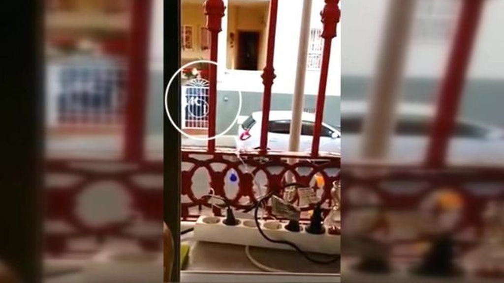 El consejero de Seguridad de Melilla revienta la cerradura de la casa de su exmujer