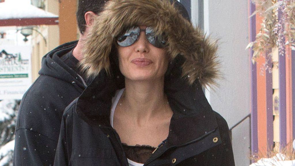 Angelina Jolie y sus hijos Shiloh y Knox, salieron a por helados