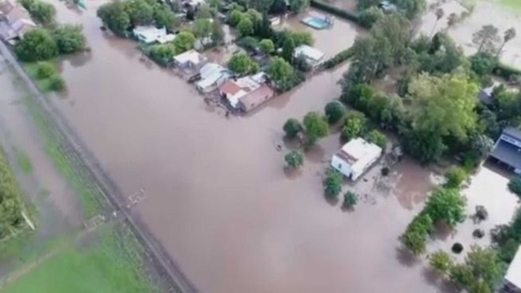 Las lluvias dejan cientos de desalojados y enormes pérdidas en Argentina y Uruguay