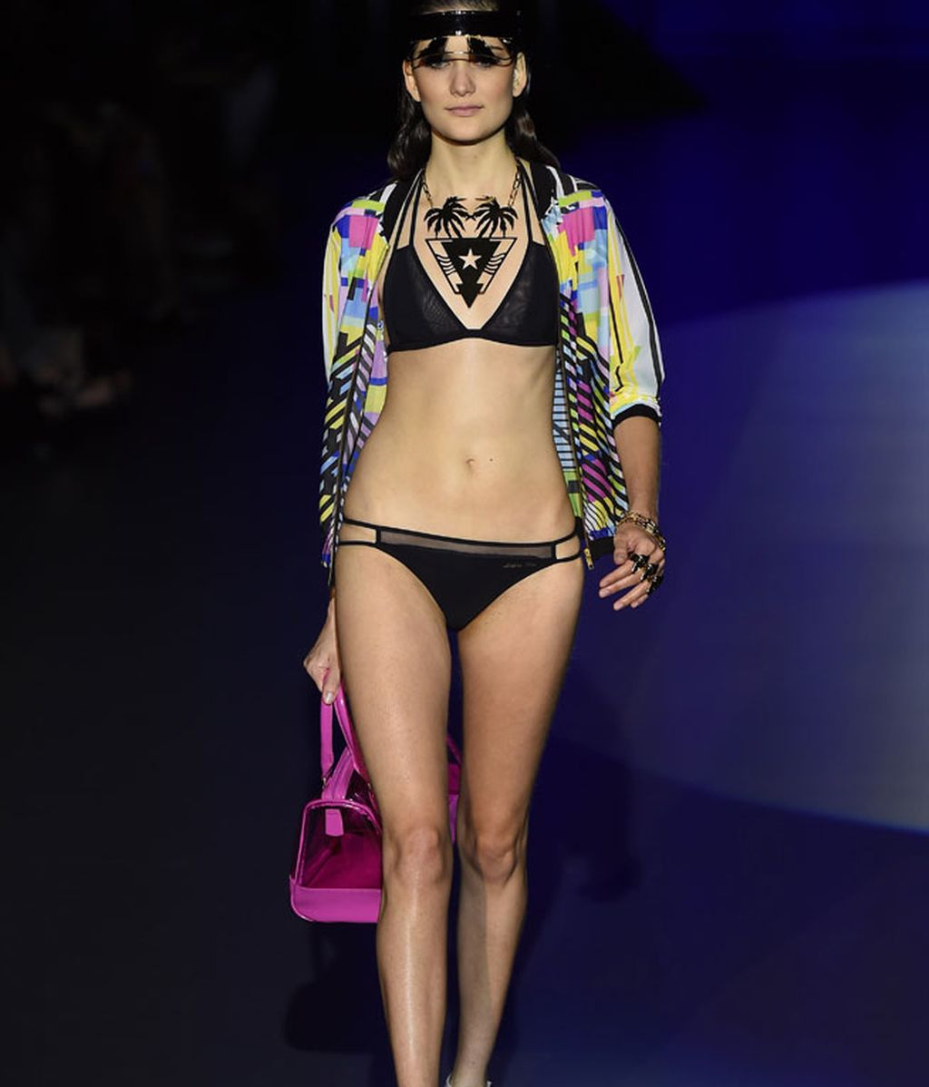 Planos de colores brillantes y grafismos