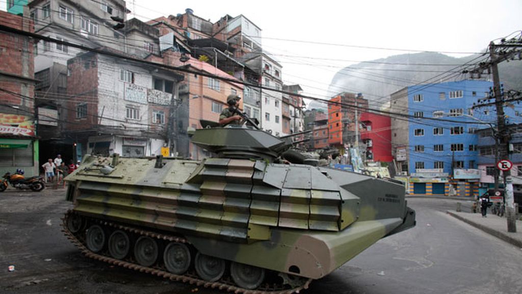 El ejército toma la mayor favela de Río