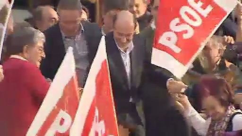 El PSOE, en mini-mítines