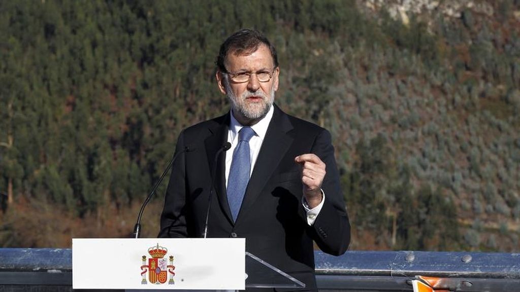 Rajoy promete más de 2.000 millones de euros en infraestructuras viarias