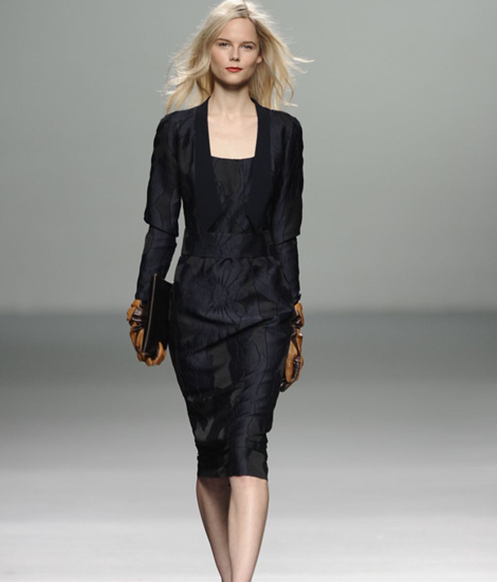 Elegancia extrema en la mujer urbana