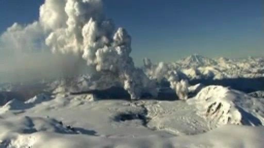 El volcán Hudson entra en erupción