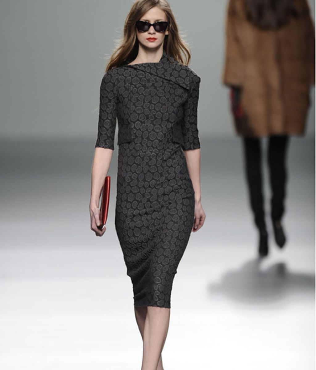 Elegancia extrema en la mujer urbana