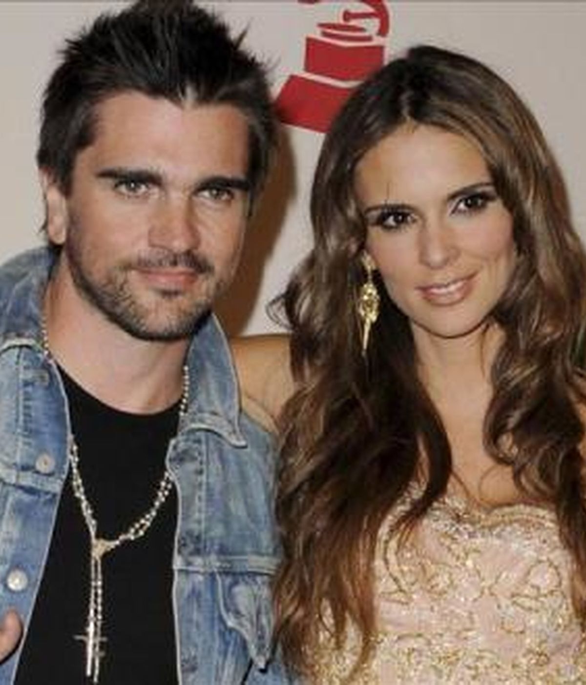 El cantante colombiano Juanes y su esposa, la actriz Karen Martínez, tienen hasta ahora dos hijas: Luna y Paloma. EFE/Archivo