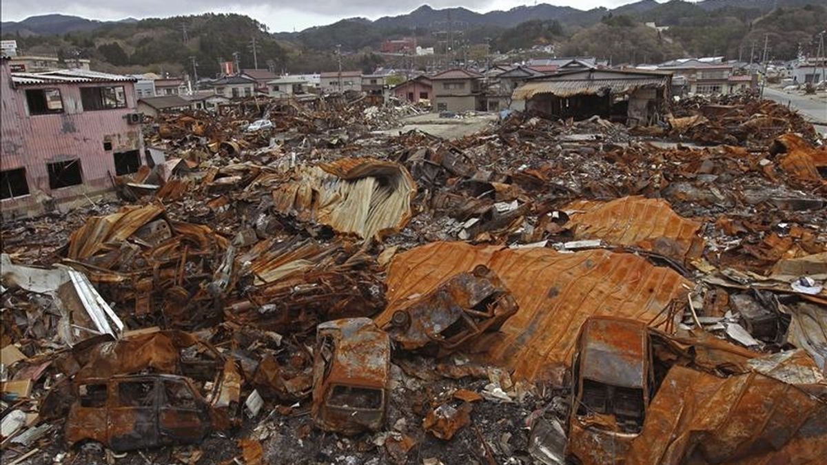 Vista de una zona devastada por el terremoto del pasado 11 de marzo tomada ayer jueves 5 de mayo en la localidad de Kesennuma, prefectura de Miyagi (Japón). EFE