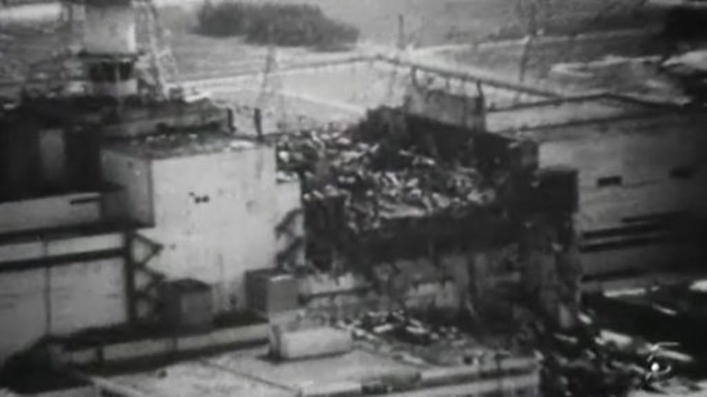 Japón recuerda a Chernóbil