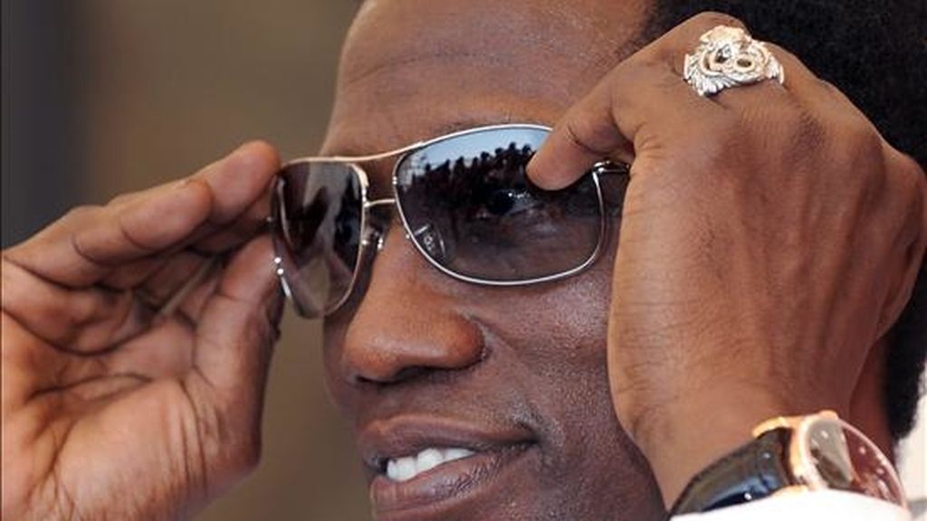 Según una orden presentada hoy en un tribunal de Orlando (centro de Florida), Wesley Snipes tiene plazo hasta el 9 de diciembre para presentarse voluntariamente ante la prisión federal de la localidad de Lewis Run. EFE/Archivo