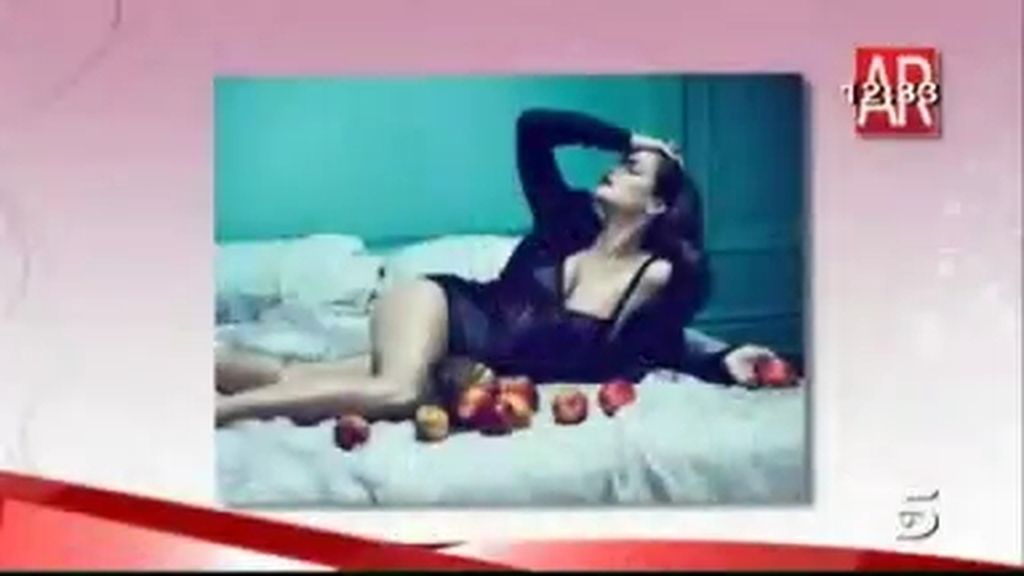 Cindy Crawford vuelve más sexy que nunca