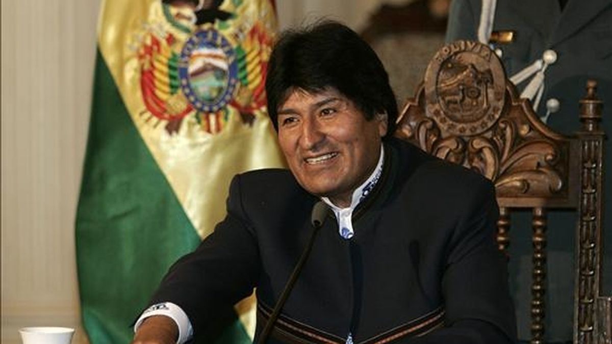 El presidente Morales rechaza de plano la posibilidad de negociar tratados de libre comercio con las grandes potencias y ha cuestionado las negociaciones de la CAN con la UE. EFE/Archivo
