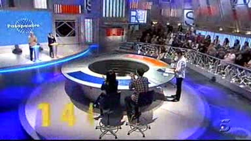 Paco casi vence a María