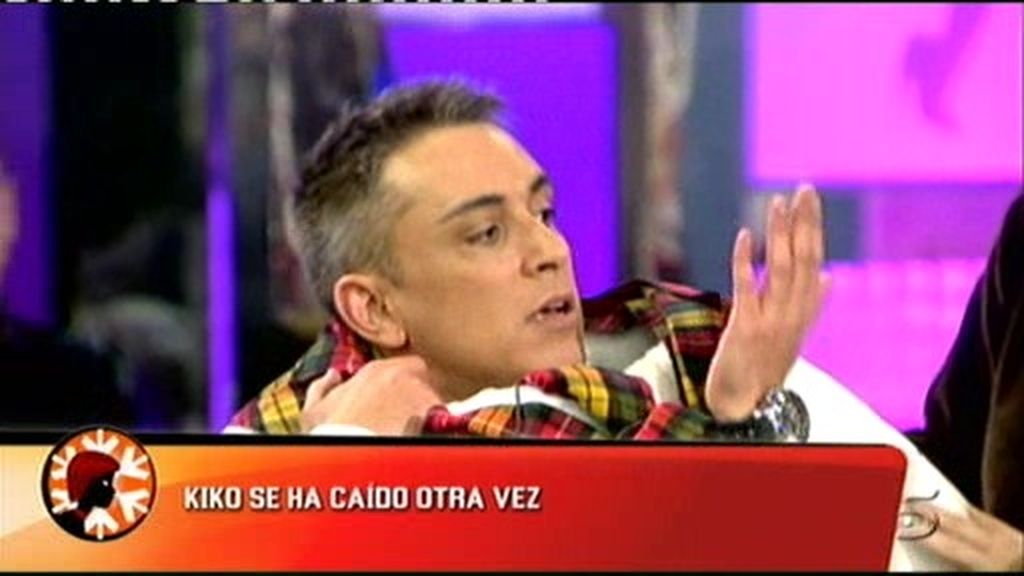 Kiko se cae de la silla